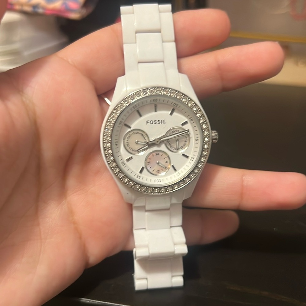 White fossil women’s watch